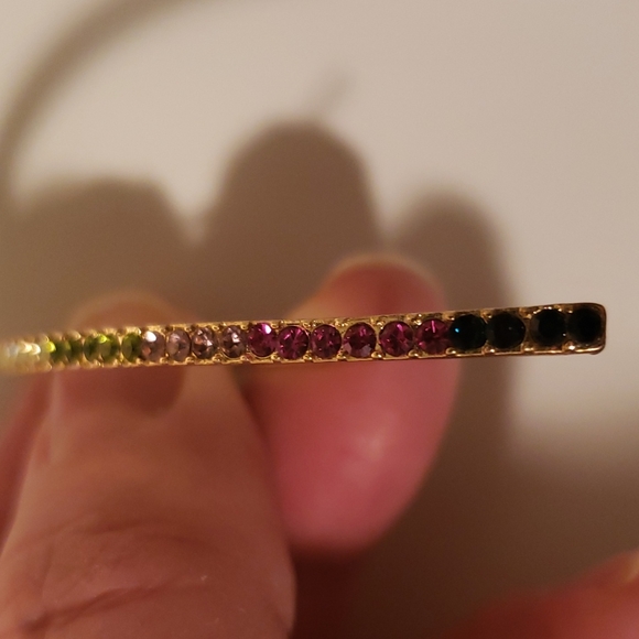 NWOT EARING GOLD AND MULTICOLOR GEM STONE 2" LONG - Picture 2 of 4